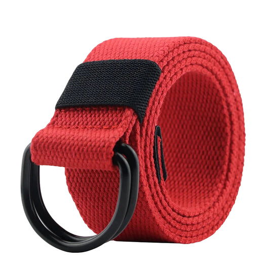 Red belt with black buckle on a white background, featuring the brand 'MaiKun'.