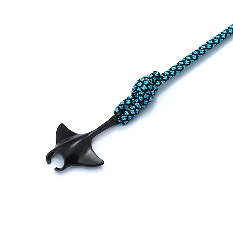 Saltwater Loop A bow that captures the essence of the sea and the free spirit of surfing deideas