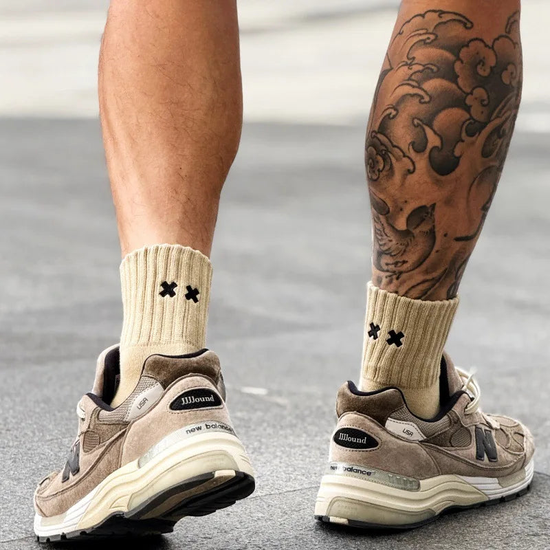 Calcetines de algodón bordados a media pantorrilla - UE 38-44, 4 colores, unisex