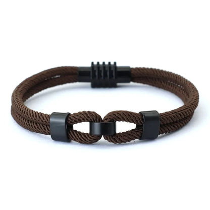 Titan Link Strong and resistant, like the unbreakable ties of the sea deideas