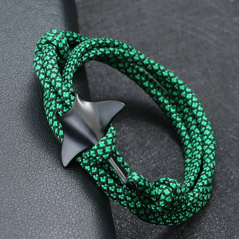 Saltwater Loop A bow that captures the essence of the sea and the free spirit of surfing deideas