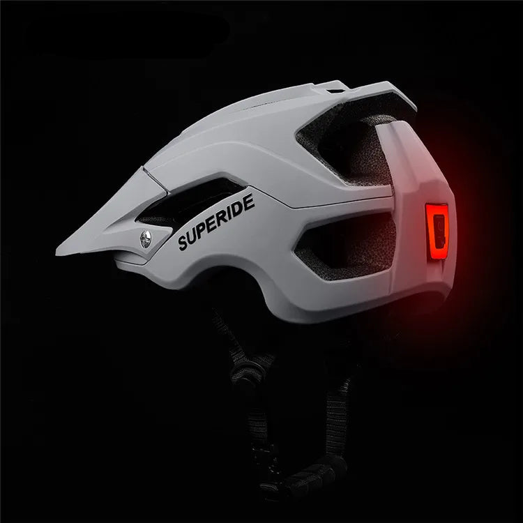 Casco de ciclismo con luz trasera LED recargable - CE EN 1078, 15 ventilaciones, 5 colores, 2 tallas