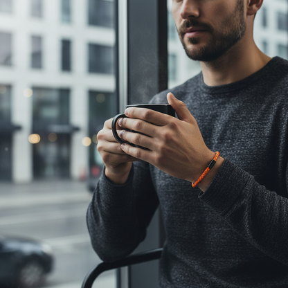 Pulsera Ajustable de Cuero Trenzado y Acero – Estilo Charm Unisex